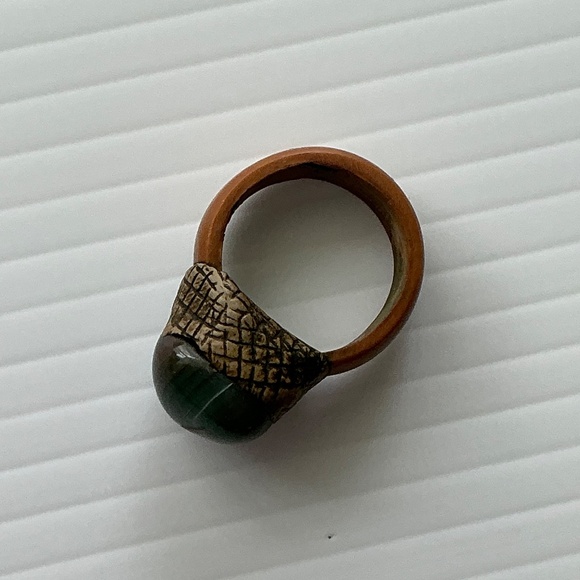 Green Agate Ring Size 8 - Picture 3 of 5